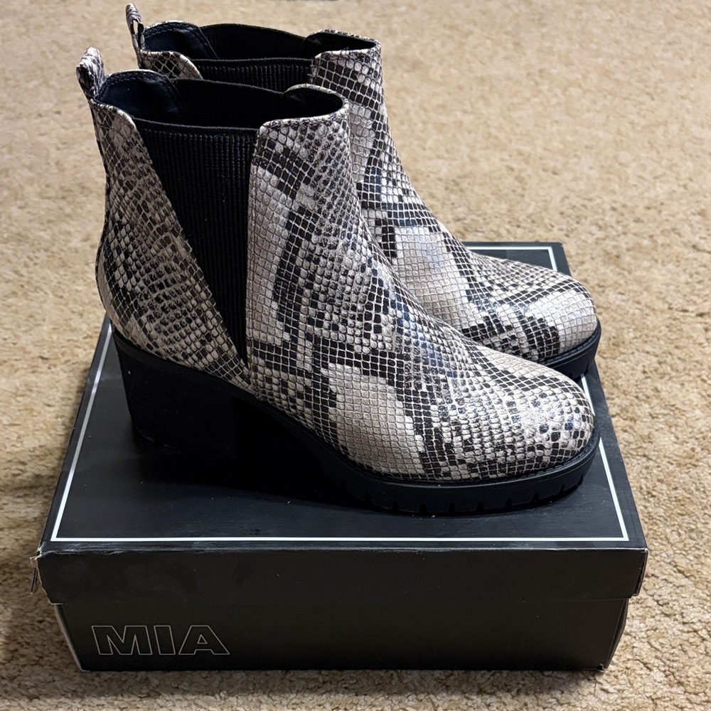 MIA Snakeskin Ankle Boots - Black and Gray